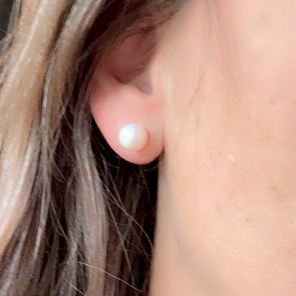 Sterling Silver Freshwater White Pearl Studs 8mm - Picture 14 of 14